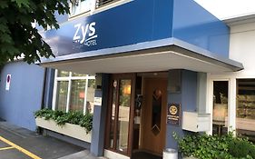 Zys Hotel